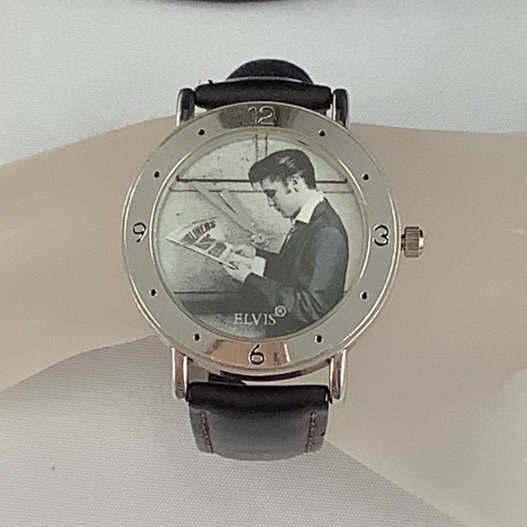 Vintage Cinergy 2002 Elvis Black Leather Silvertone Photo Wrist Watch main image 3
